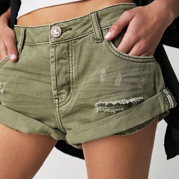One x Teaspoon Super Khaki Bandit 34 Shorts - Picture 6 of 9